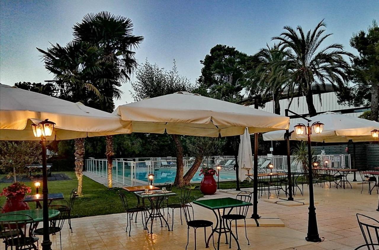 Novotel Nice Aeroport Cap 3000 Сен-Лоран-дю-Вар Екстериор снимка