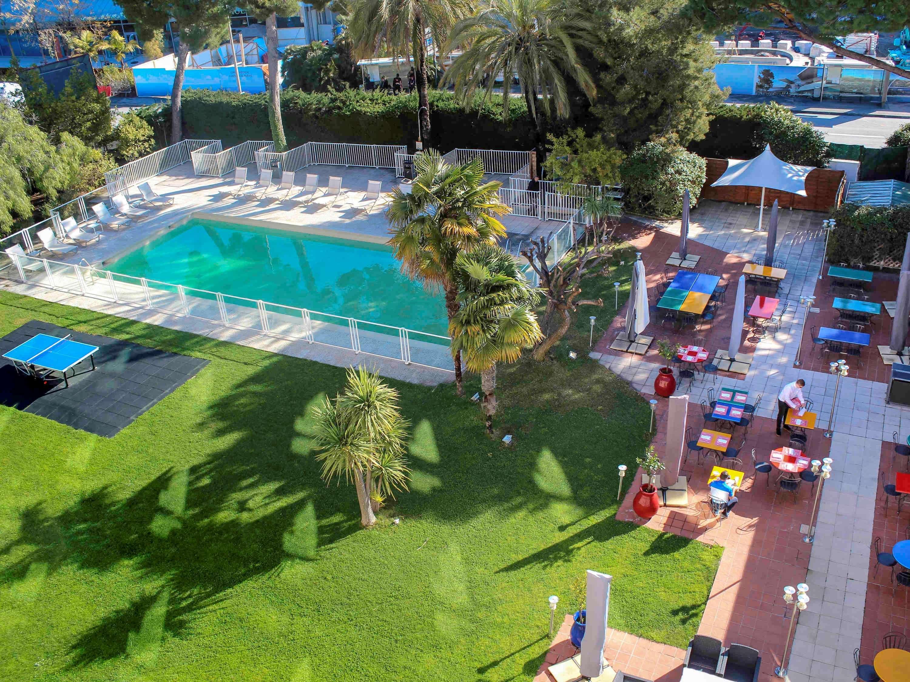 Novotel Nice Aeroport Cap 3000 Сен-Лоран-дю-Вар Екстериор снимка