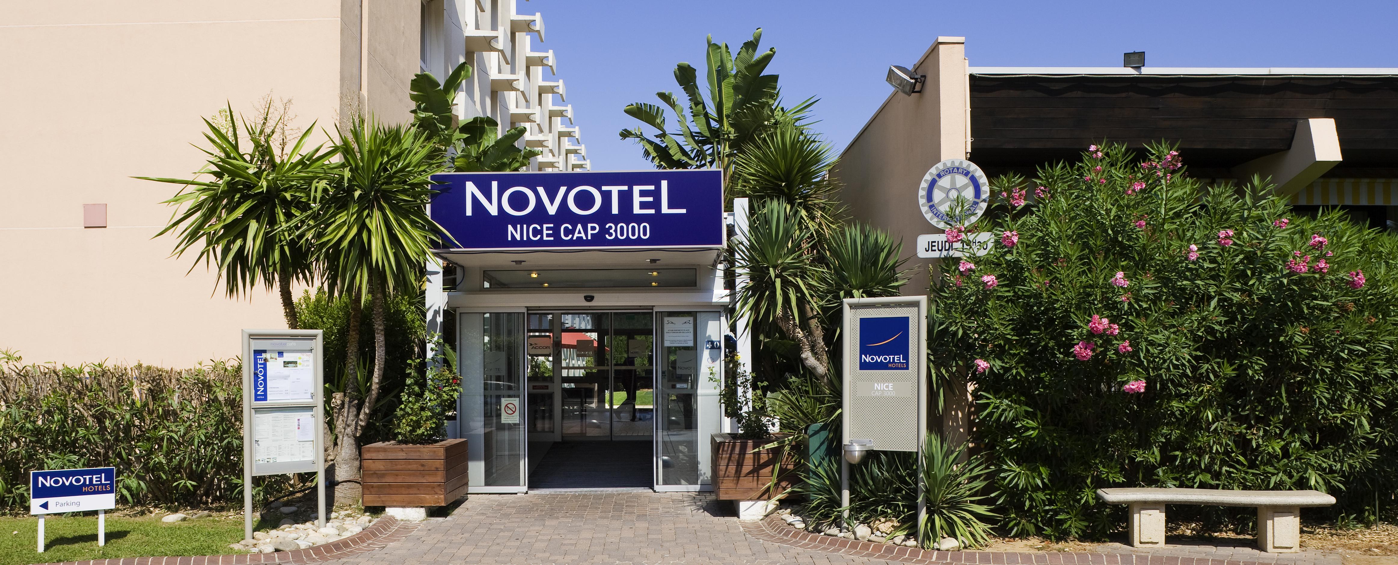 Novotel Nice Aeroport Cap 3000 Сен-Лоран-дю-Вар Екстериор снимка