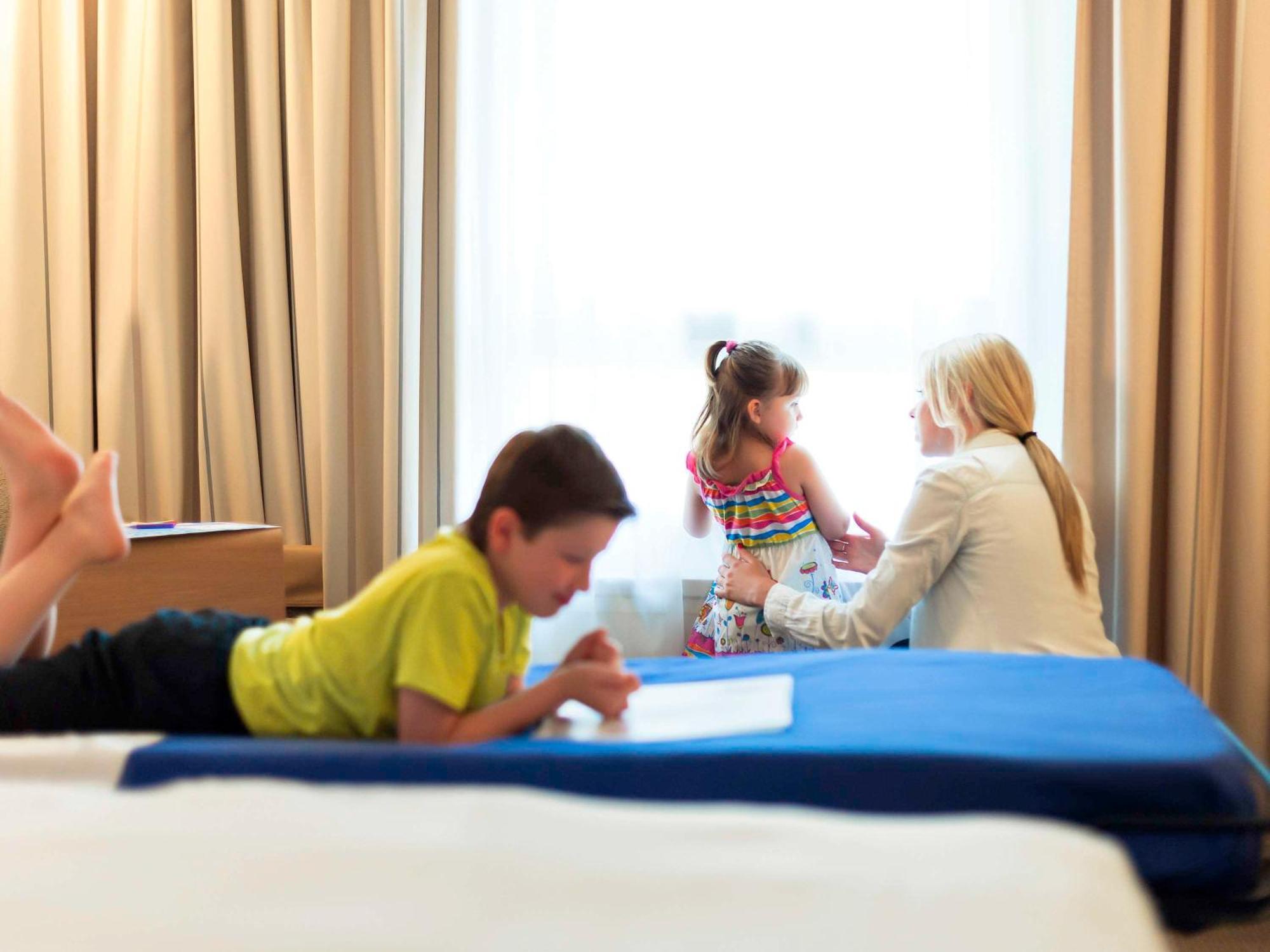 Novotel Nice Aeroport Cap 3000 Сен-Лоран-дю-Вар Екстериор снимка