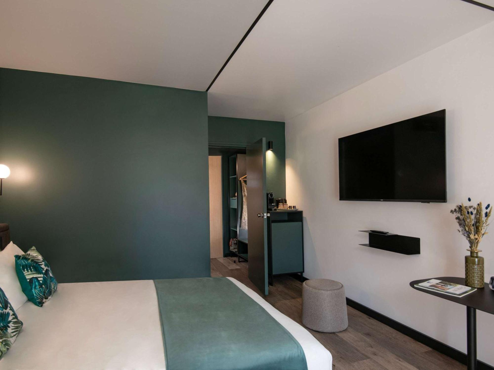Novotel Nice Aeroport Cap 3000 Сен-Лоран-дю-Вар Екстериор снимка